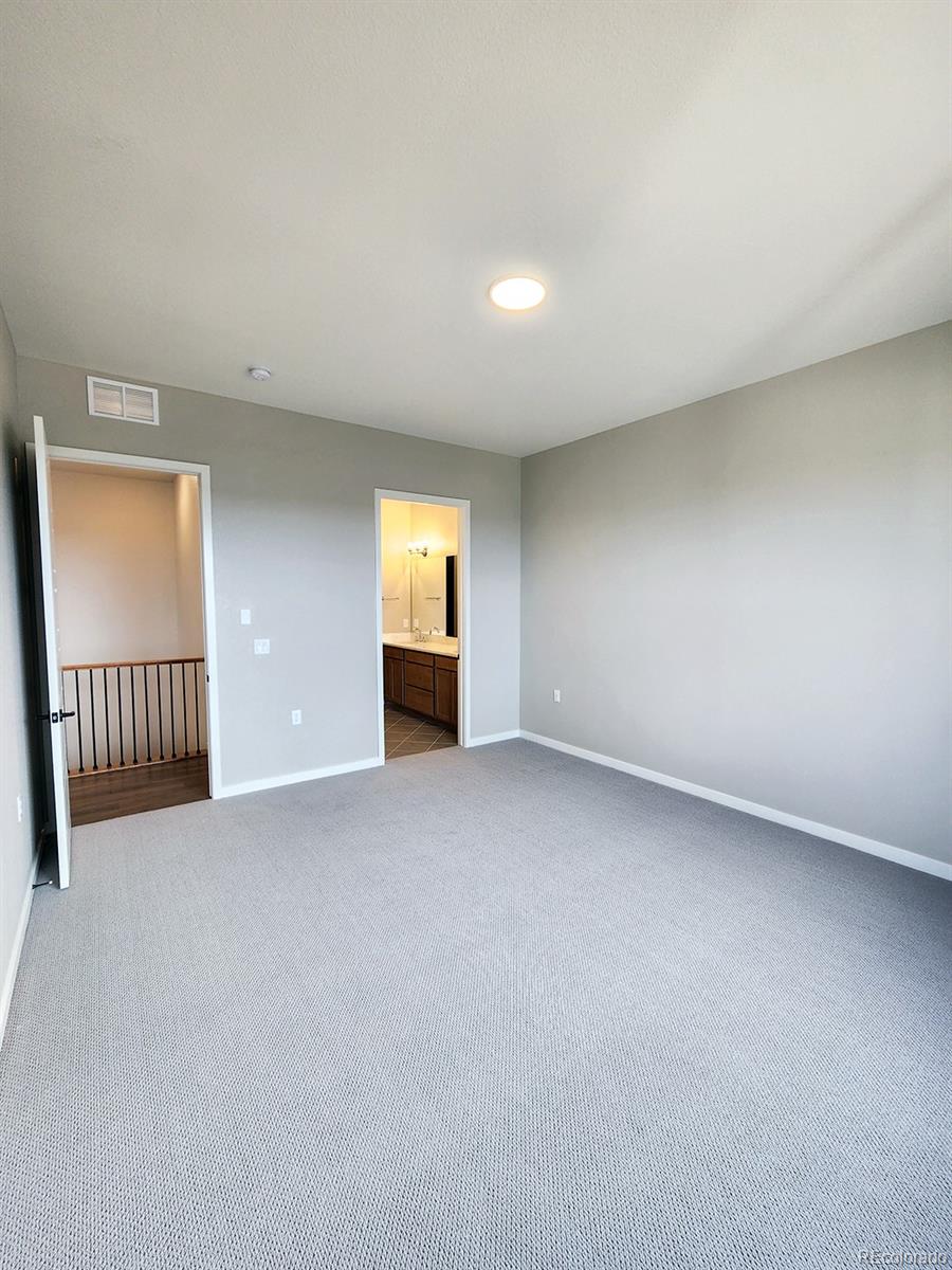 851 W 128th Place