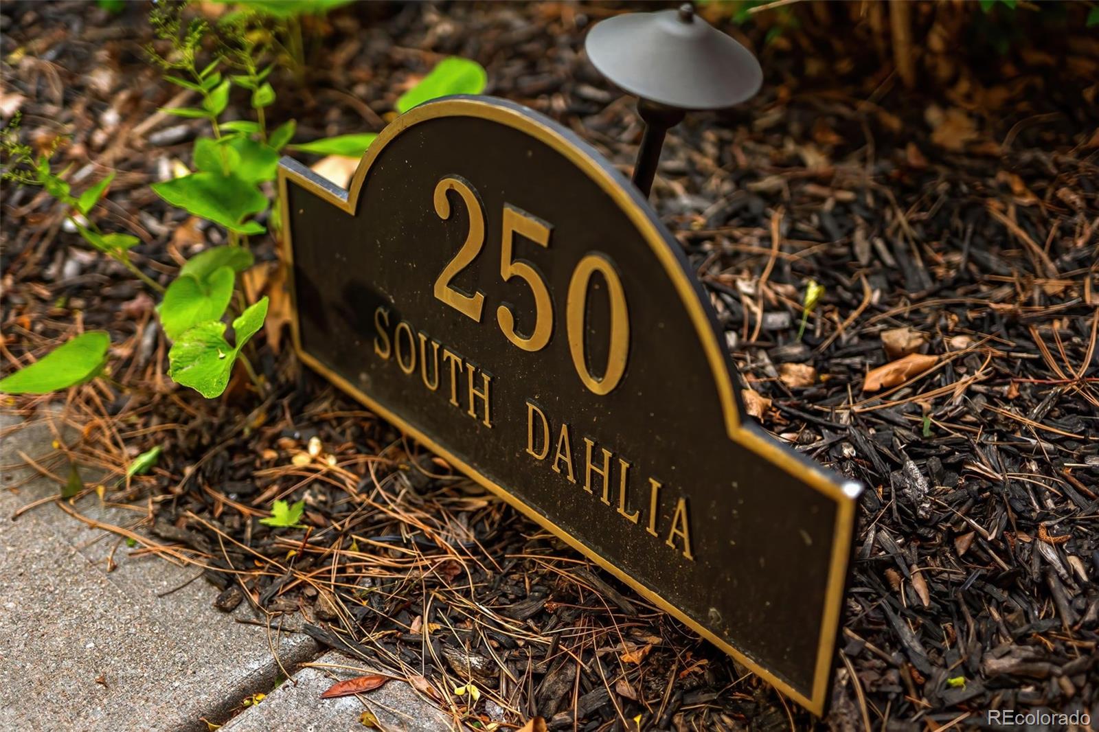 250 S Dahlia Street