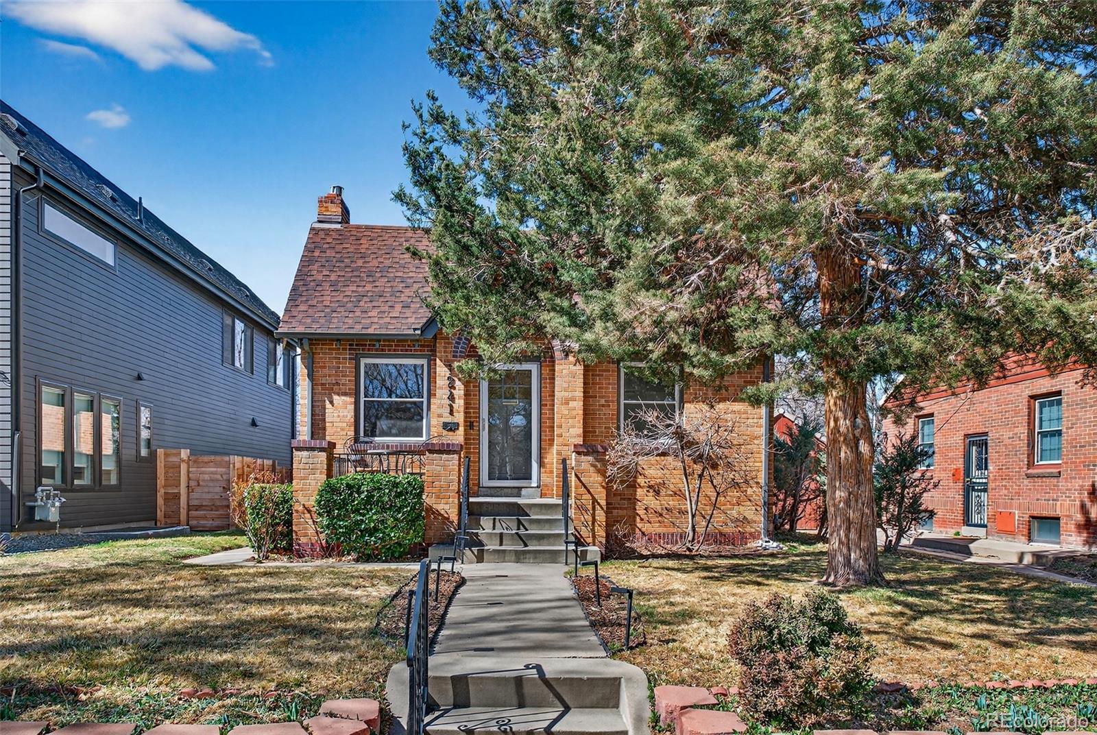 1241 S Josephine Street