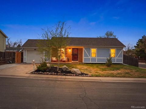 Photo of 17942 E Gunnison Place, Aurora, CO 80017 (MLS # 9679520)