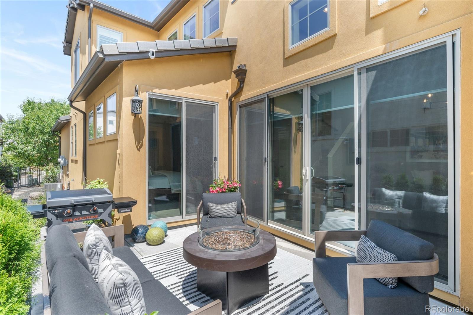 15585 W La Salle Avenue