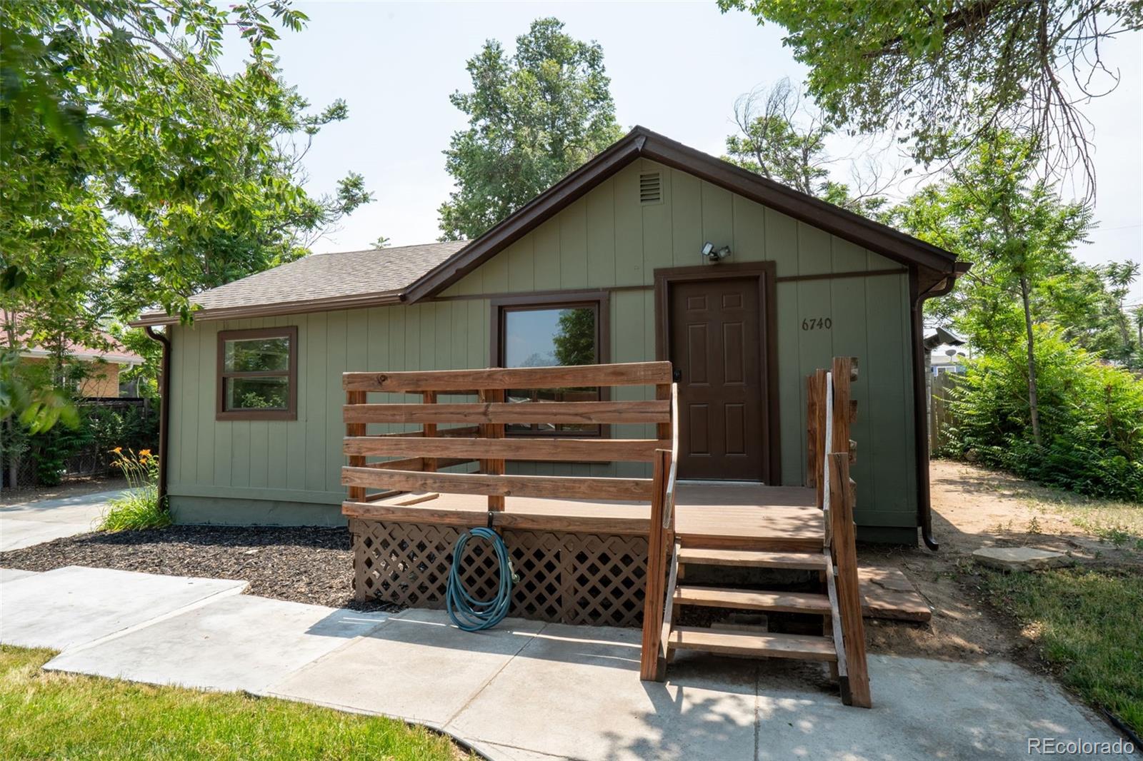 6740 E 76th Place