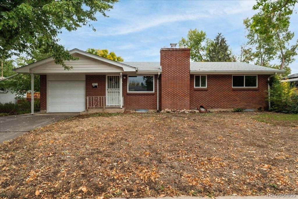 Photo of 3471 W Patterson Place, Littleton, CO 80123 (MLS # 4411297)