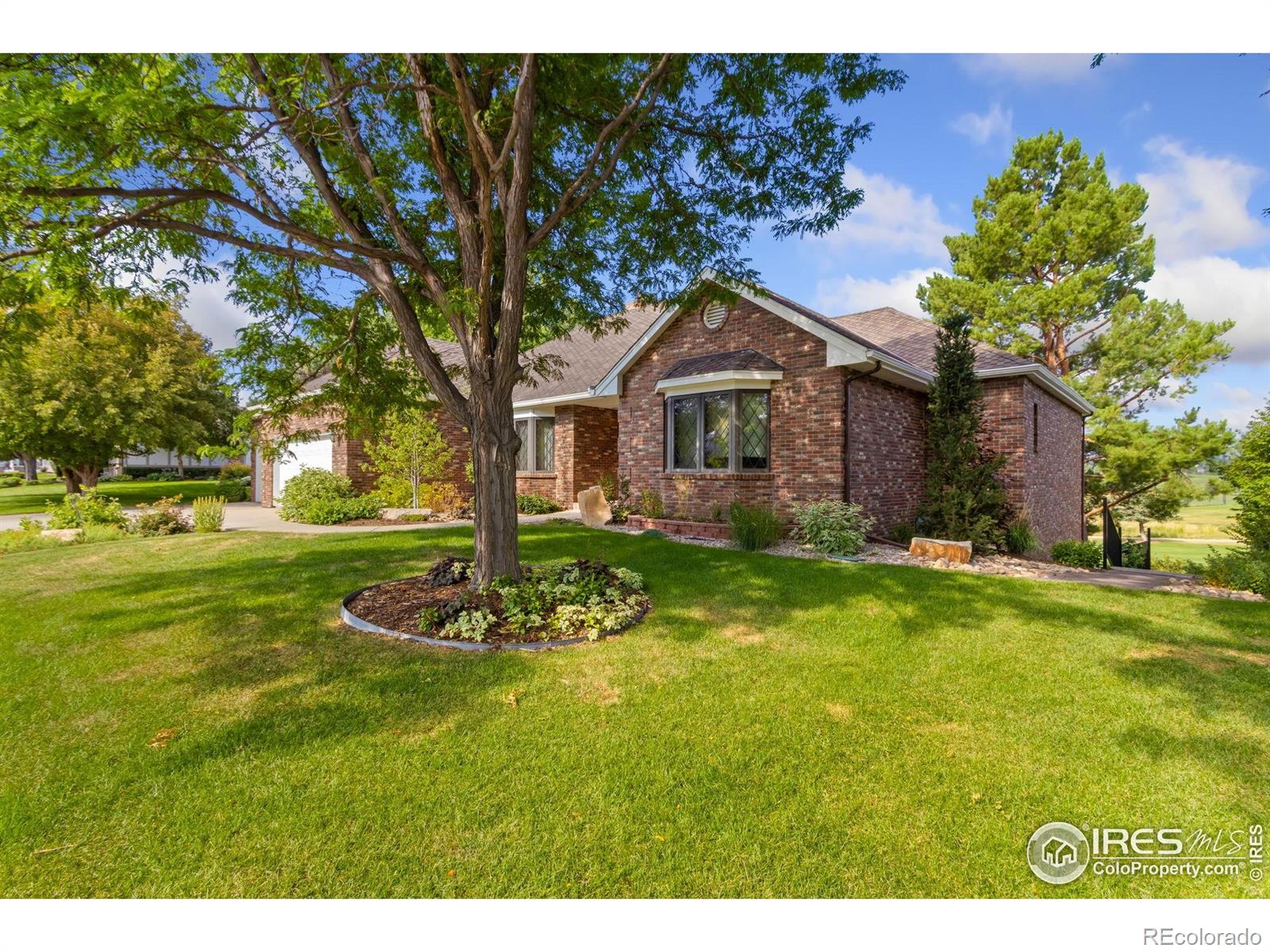 5925 Greenridge Circle