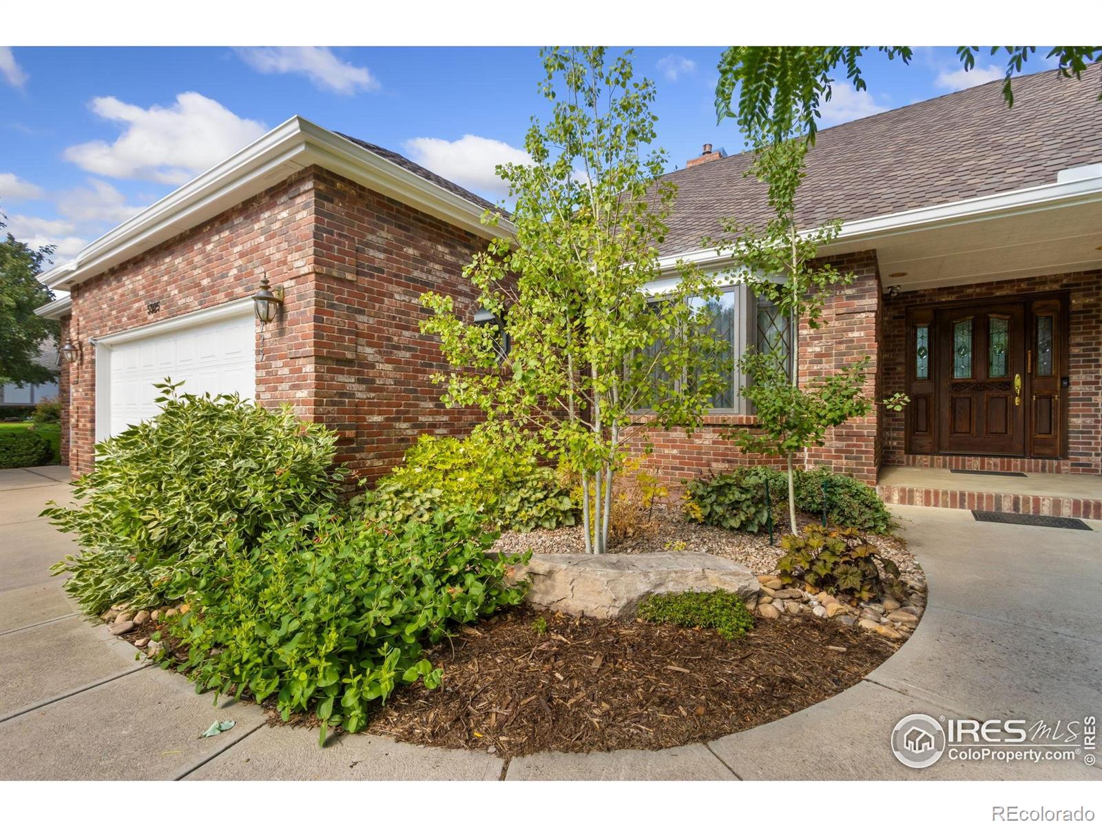5925 Greenridge Circle