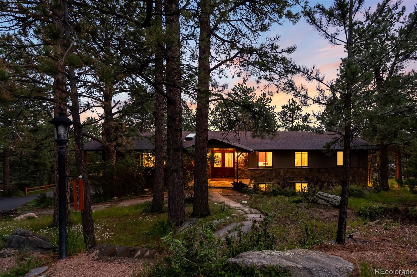 2907 Hiwan Drive