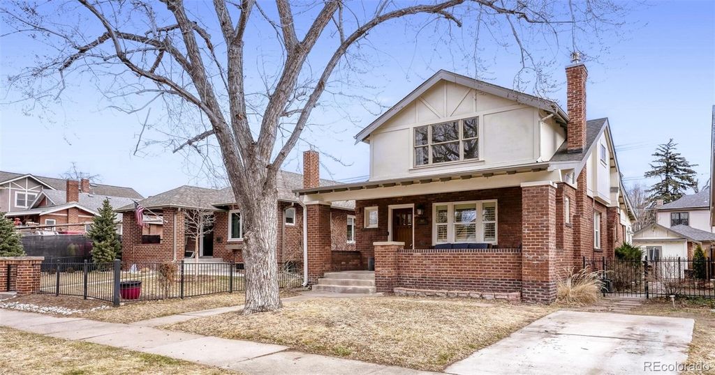 Photo of 860 S Vine Street, Denver, CO 80209 (MLS # 4766602)