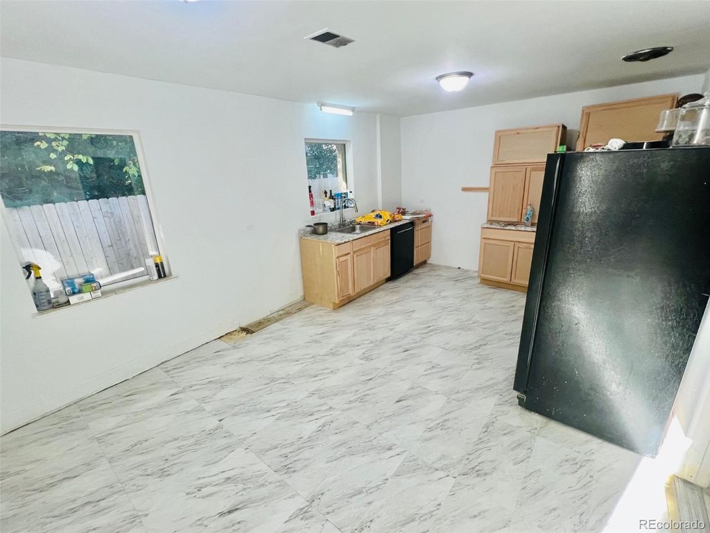 Photo of 2015 Monaco Parkway, Denver, CO 80207 (MLS # 1873192)