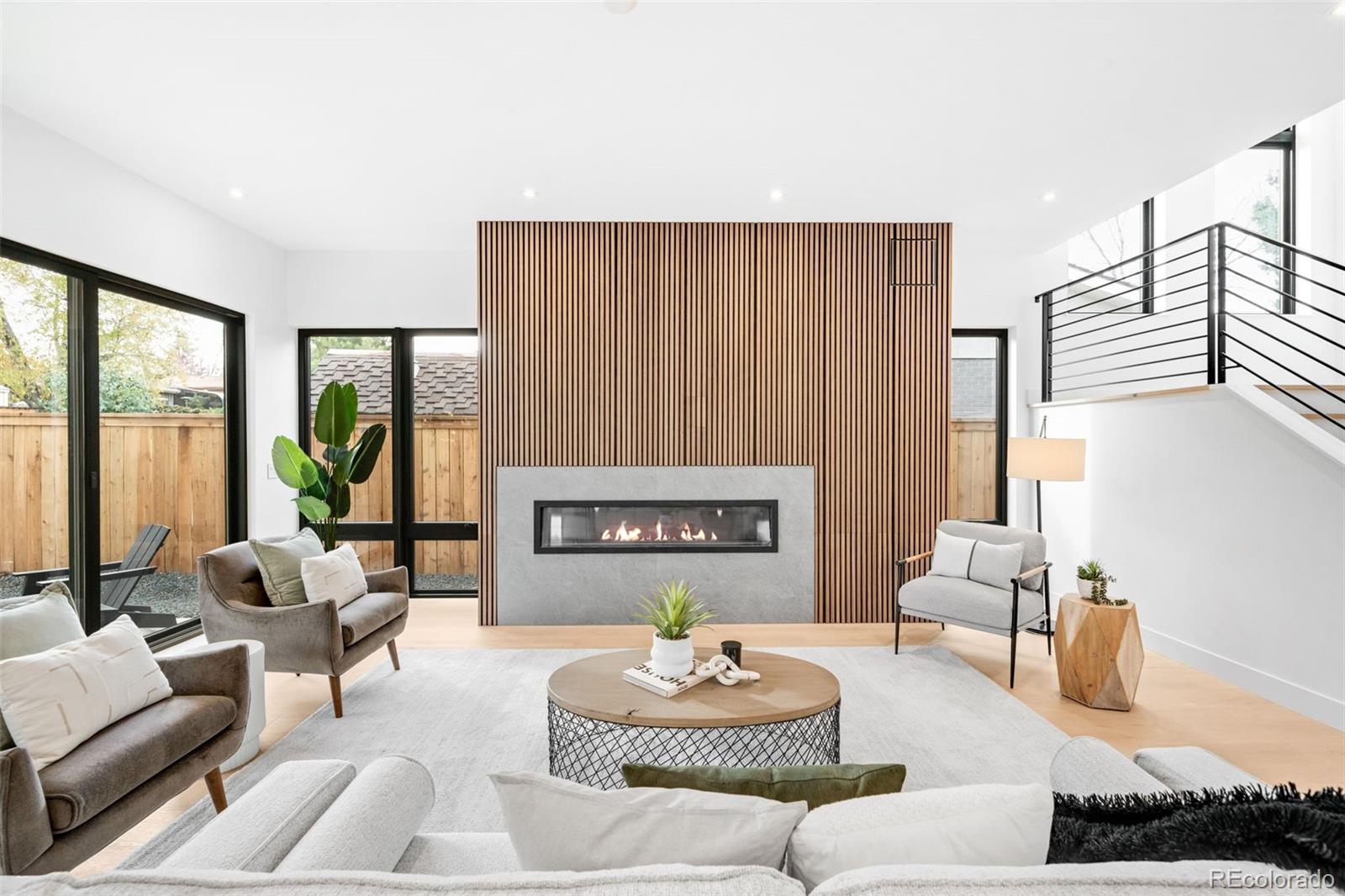 3410 S Bellaire Street