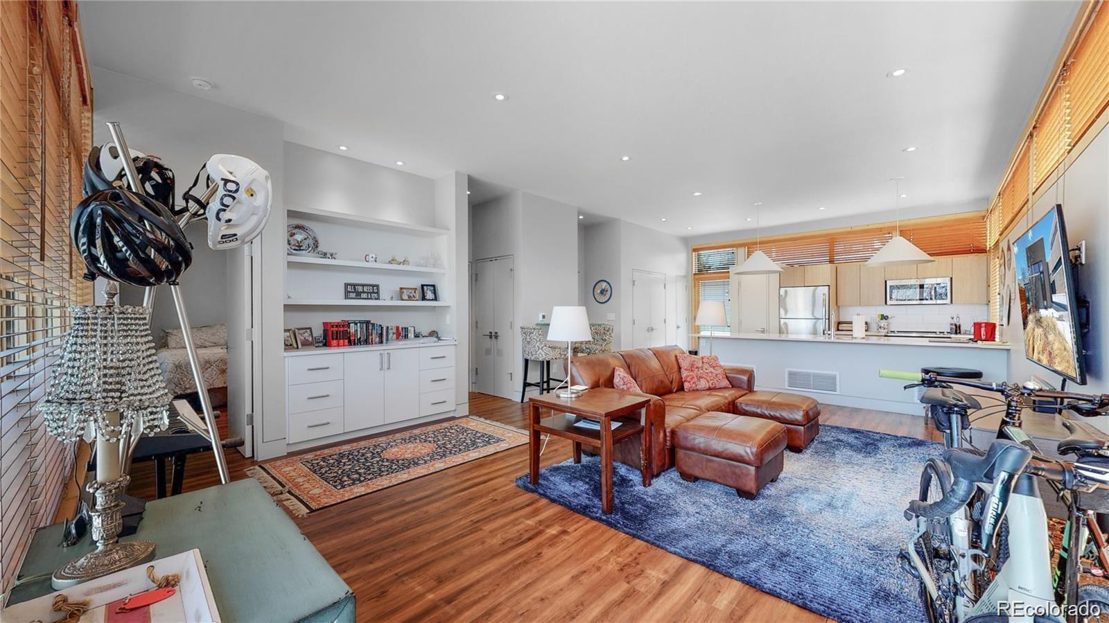 1636 Osceola Street 200