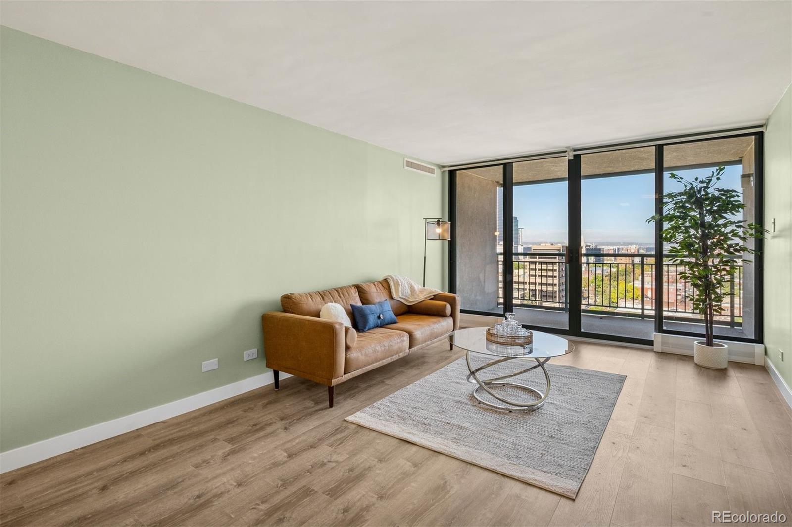 550 E 12th Avenue 1706
