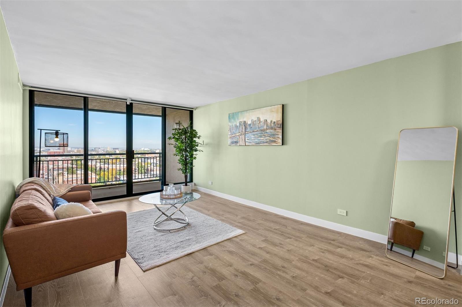 550 E 12th Avenue 1706