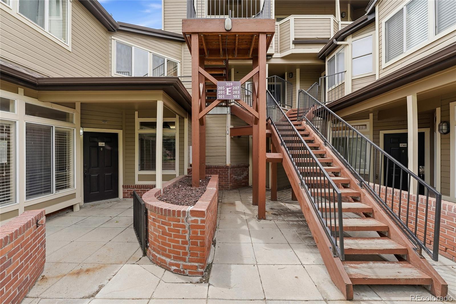 6001 S Yosemite Street E101