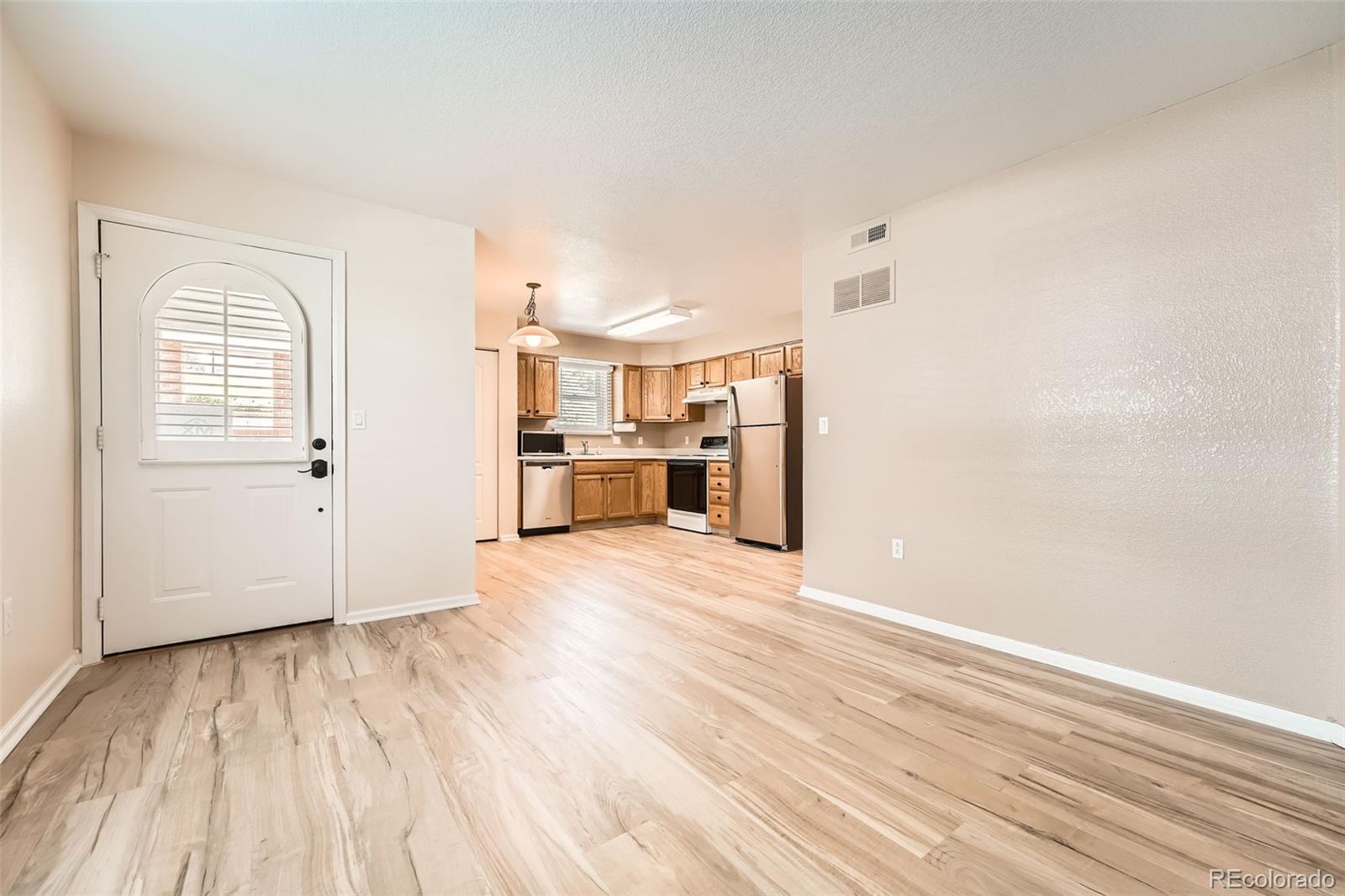1648 S Cole Street A2, Lakewood, CO, 80228 4 1648 S Cole Street A2