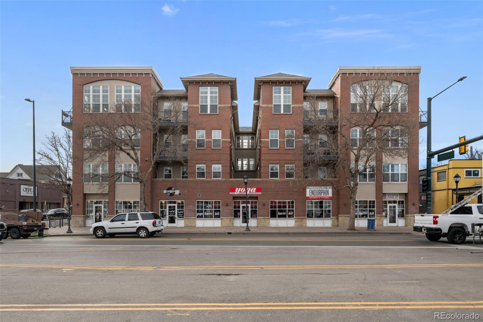 1489 Steele Street 201