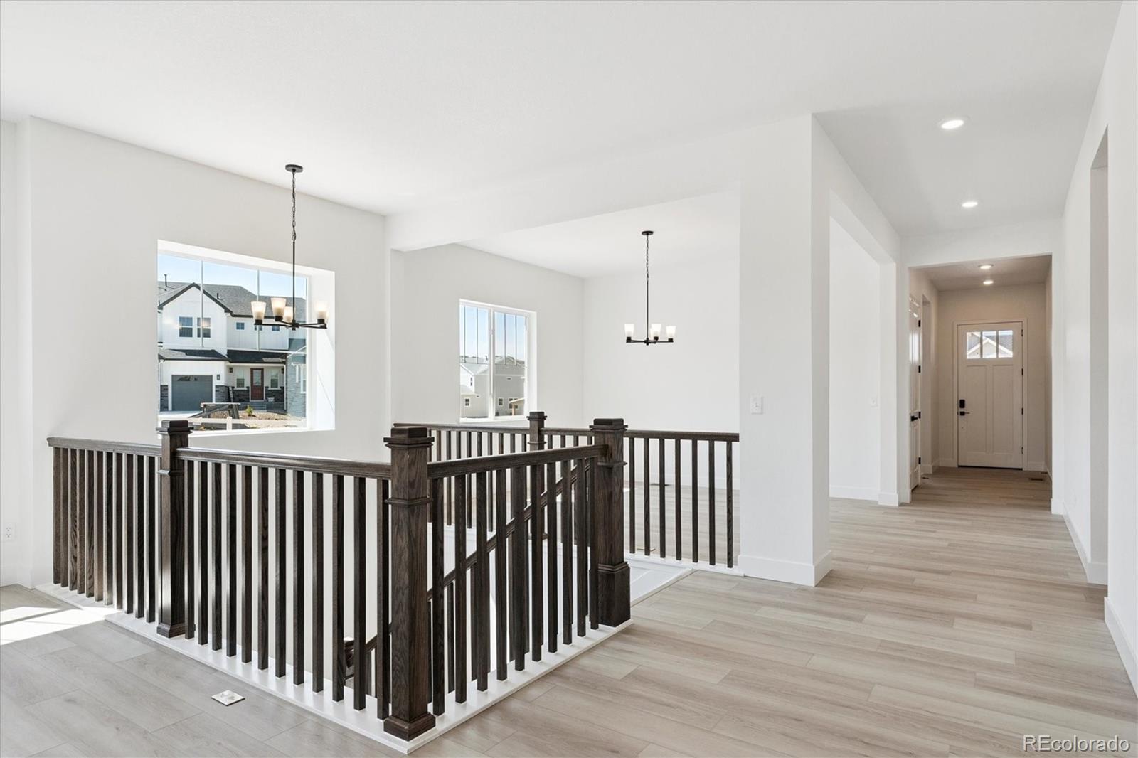 1808 Gold Ridge Point