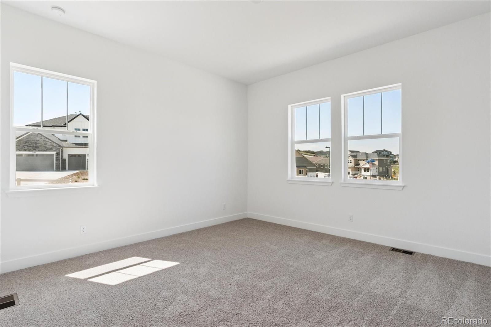 1808 Gold Ridge Point