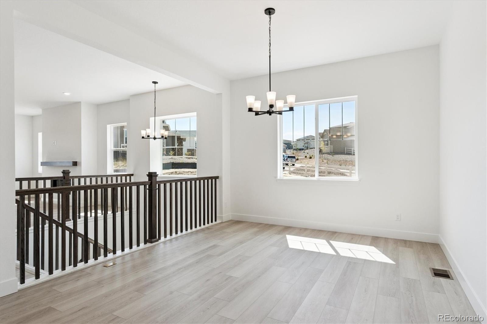 1808 Gold Ridge Point