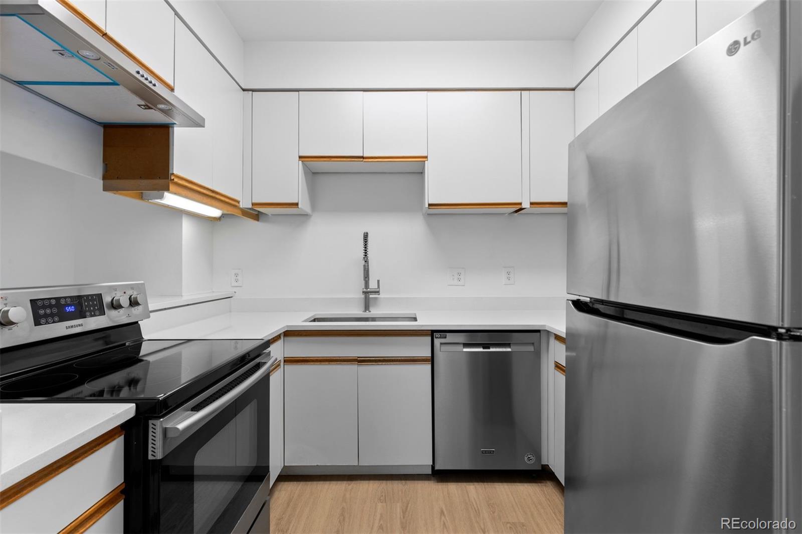 2120 W 31st Avenue 12