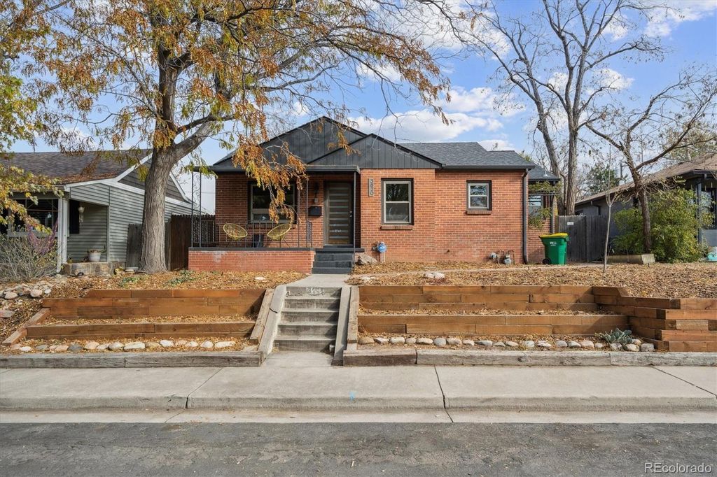 Photo of 3820 S Delaware Street, Englewood, CO 80110 (MLS # 5150513)