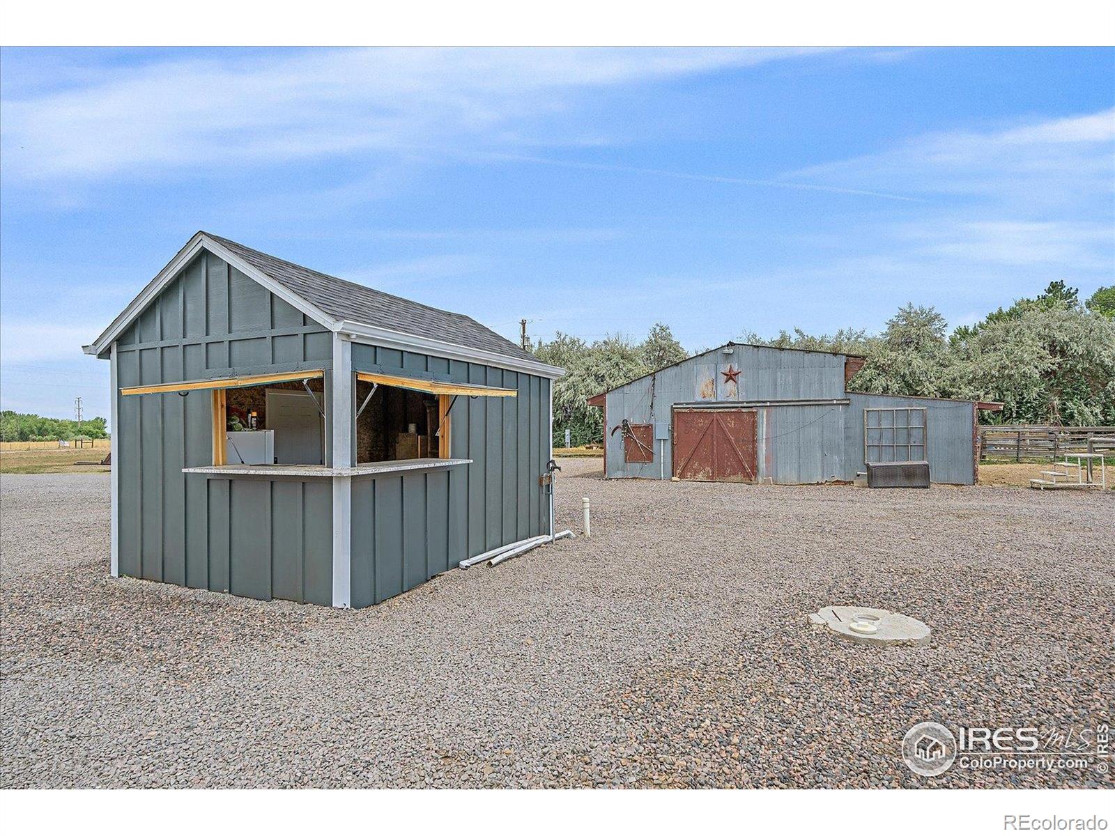 11724 Kenosha Road