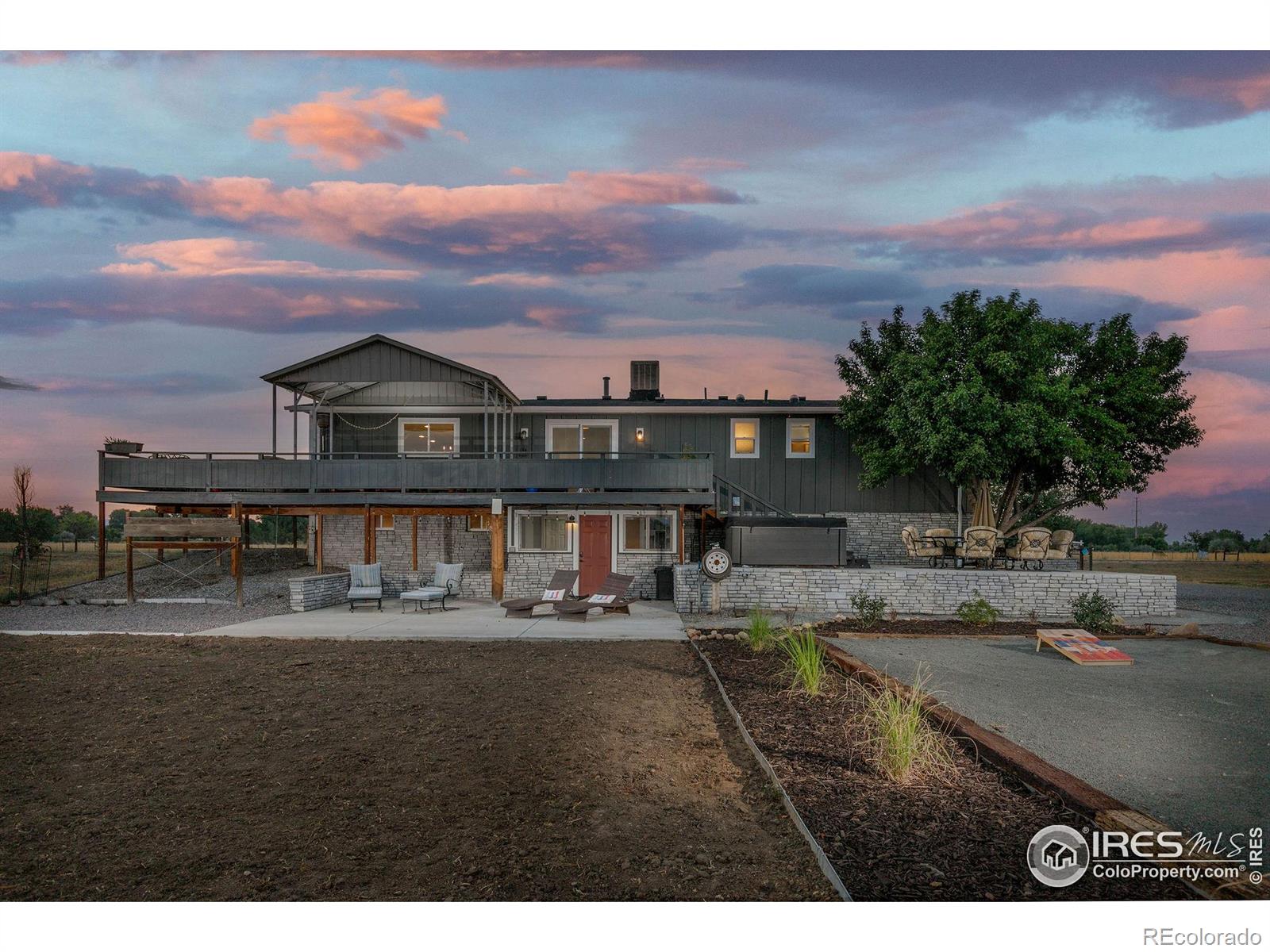 11724 Kenosha Road