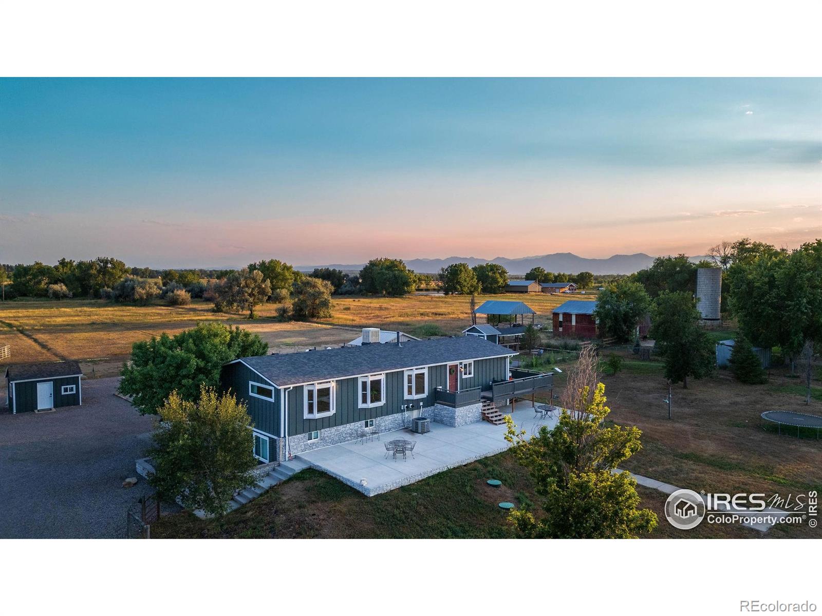 11724 Kenosha Road