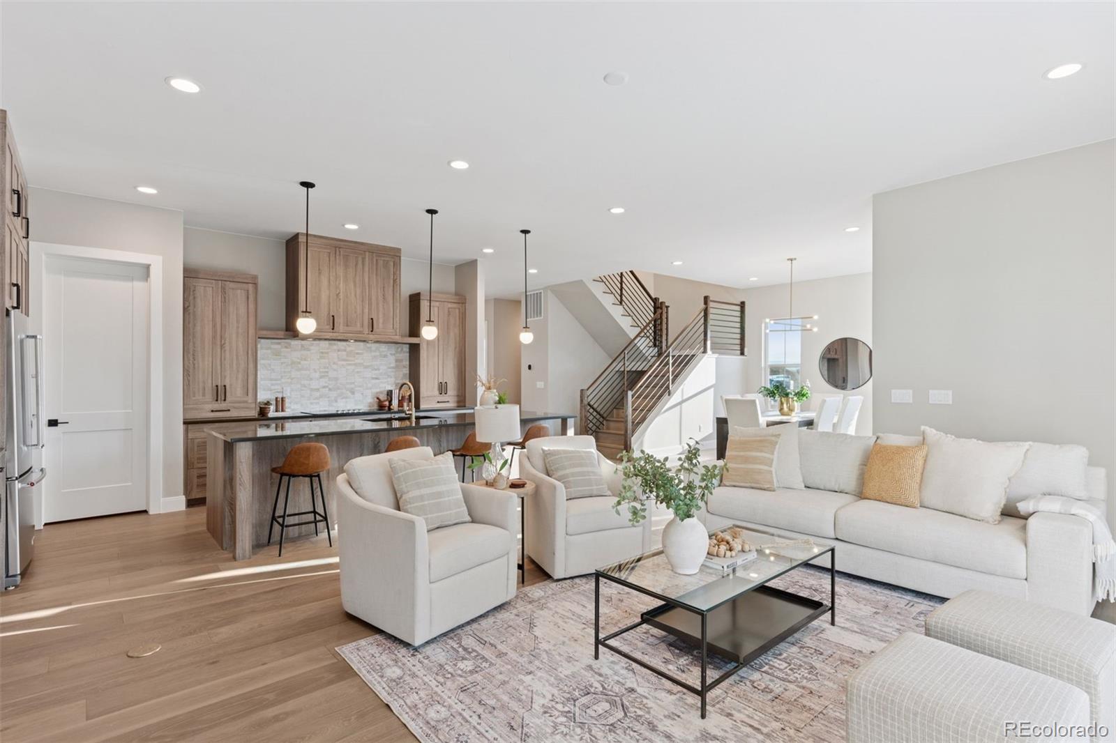 927 William Way