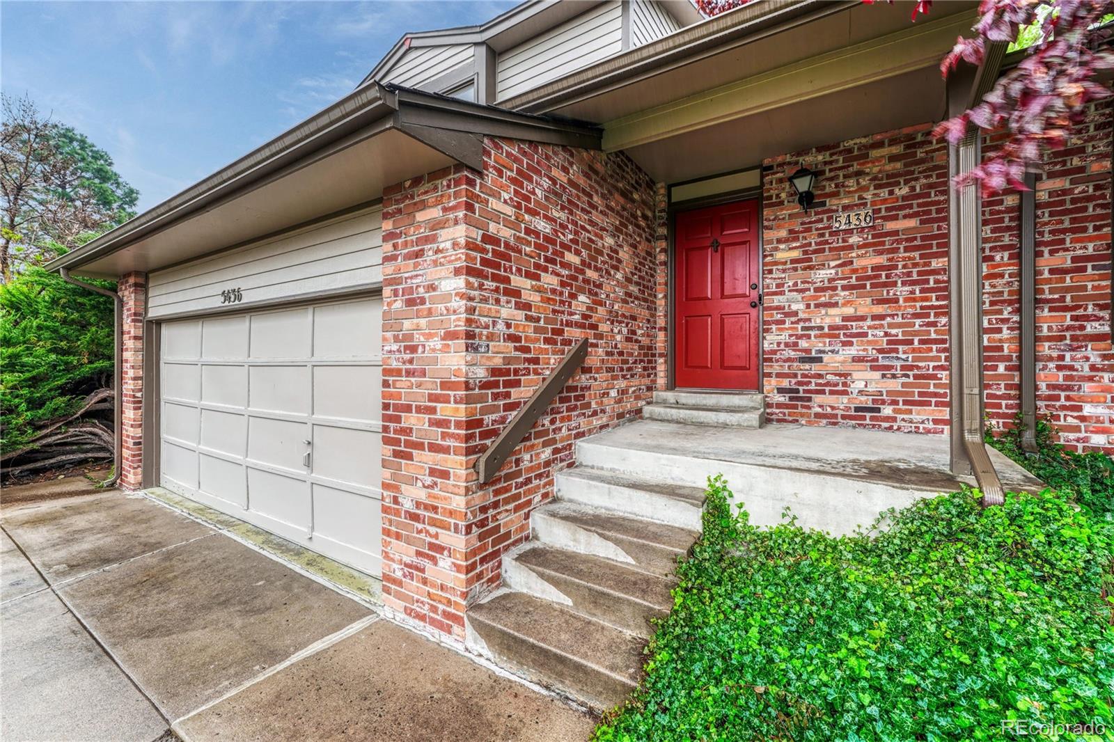 5436 S Walden Court