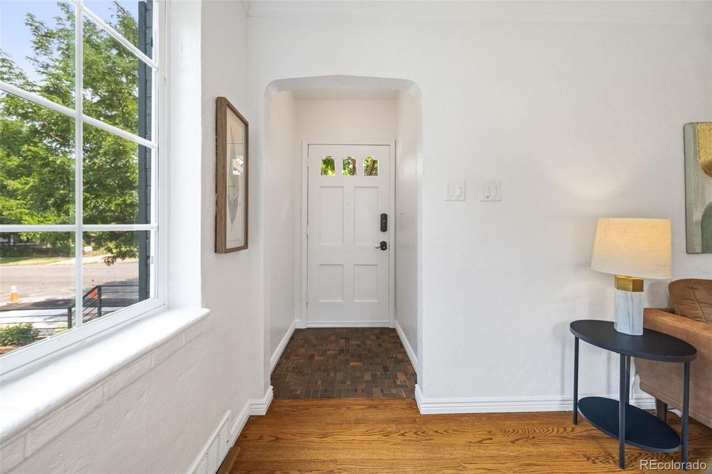 Photo of 2290 Jasmine Street, Denver, CO 80207 (MLS # 4898217)