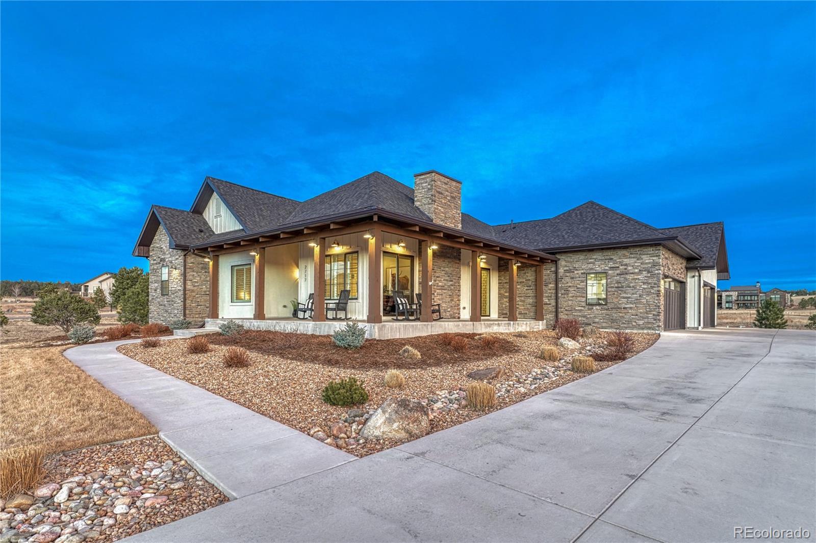 2717 Fox View Trail