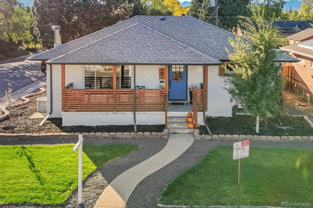 Photo of 3601 Jasmine Street, Denver, CO 80207 (MLS # 4062336)