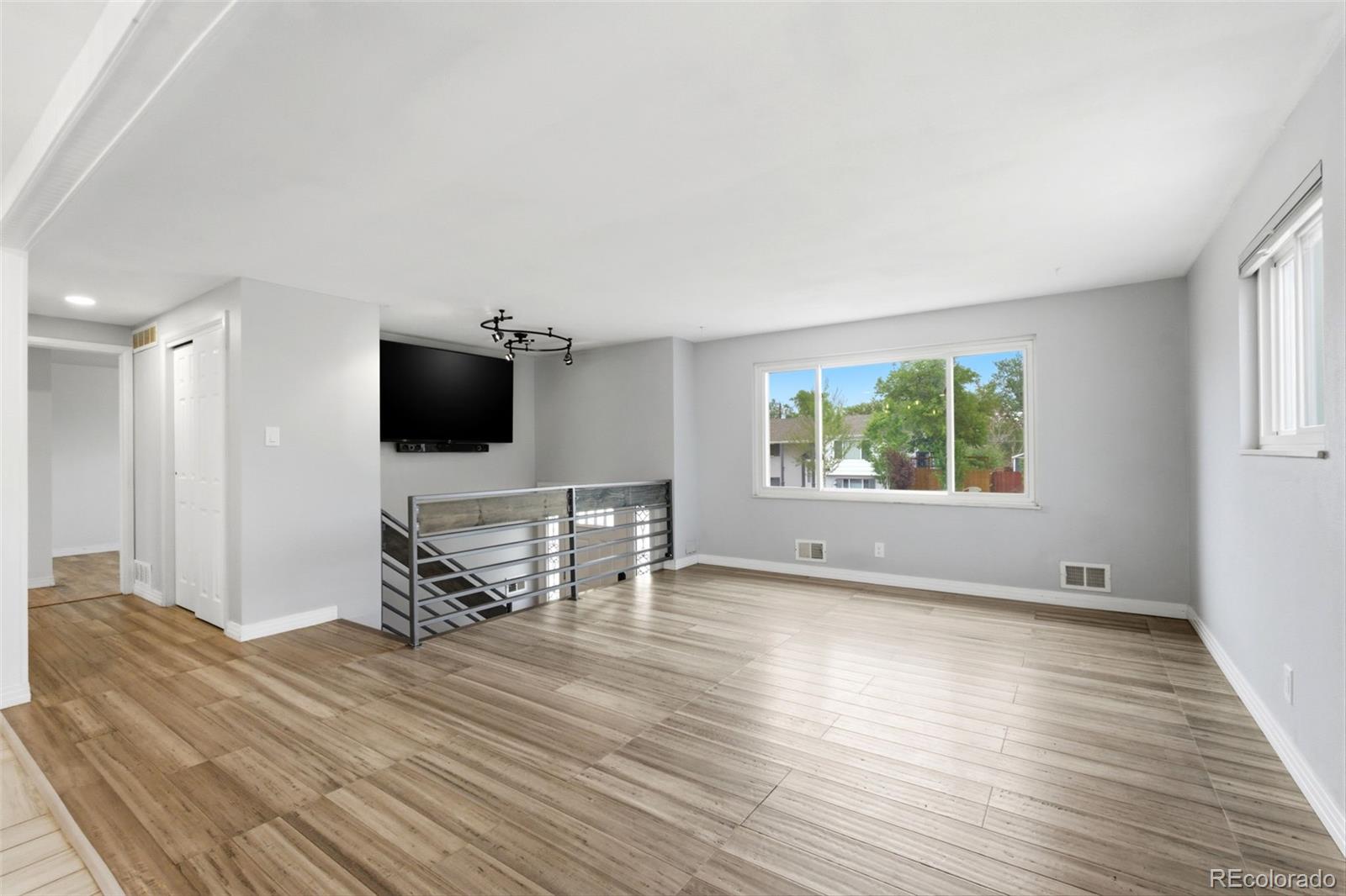 11471 Downing Street