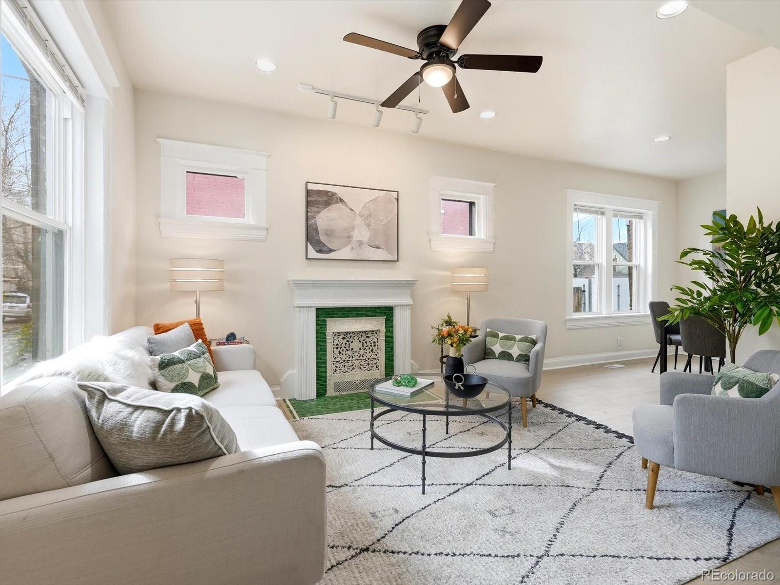 1021-1023 E 23rd Avenue