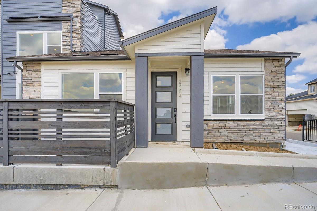 2404 W 69th Place