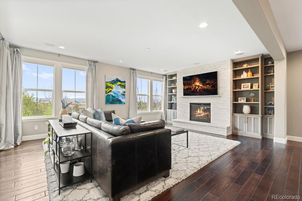 Photo of 237 Maplehurst Drive, Highlands Ranch, CO 80126 (MLS # 4311197)