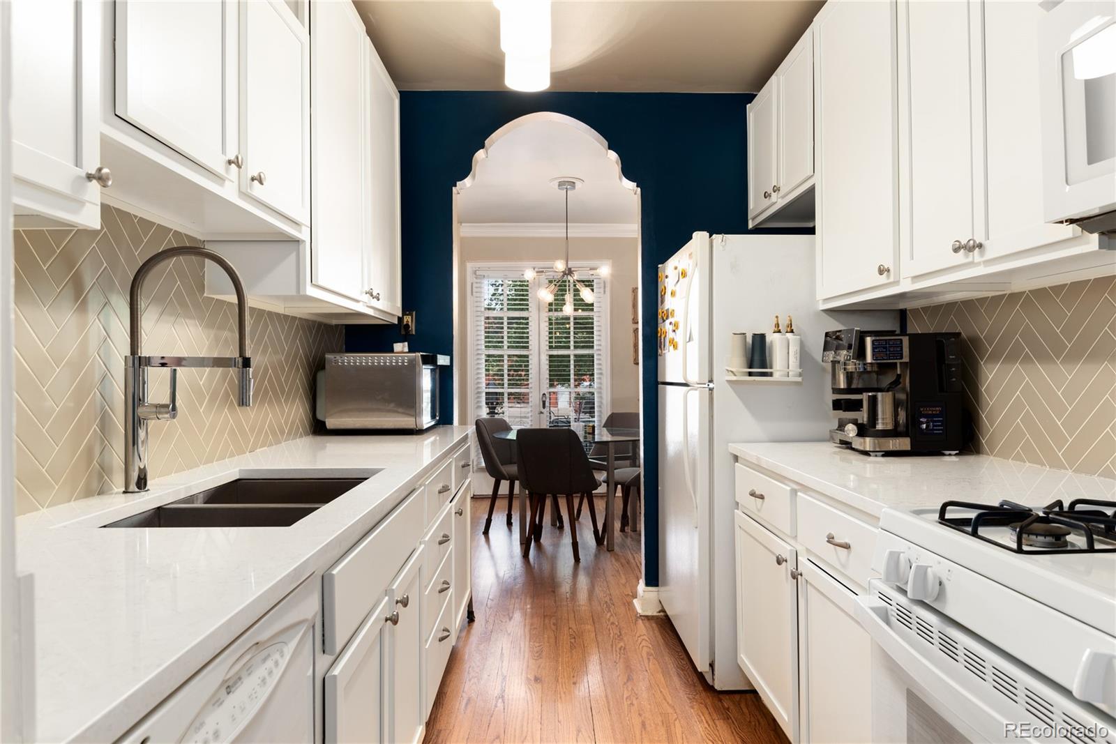 931 N Emerson Street 1, Denver, CO, 80218 4 931 N Emerson Street 1