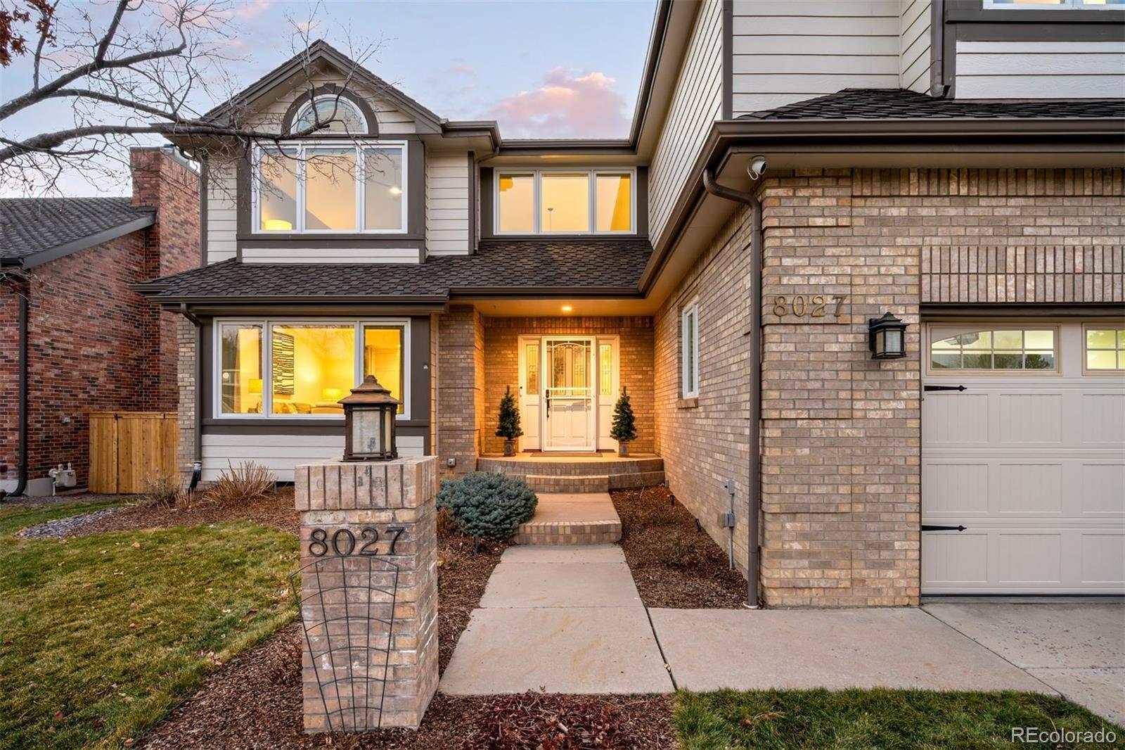 8027 S Fairfax Court