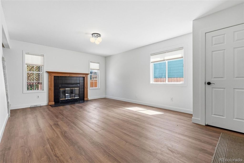 Photo of 2016 Mount Sneffels Street, Longmont, CO 80504 (MLS # 5188108)