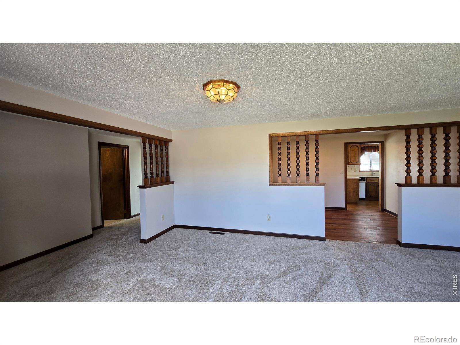 13700 Sunny Knolls Lane