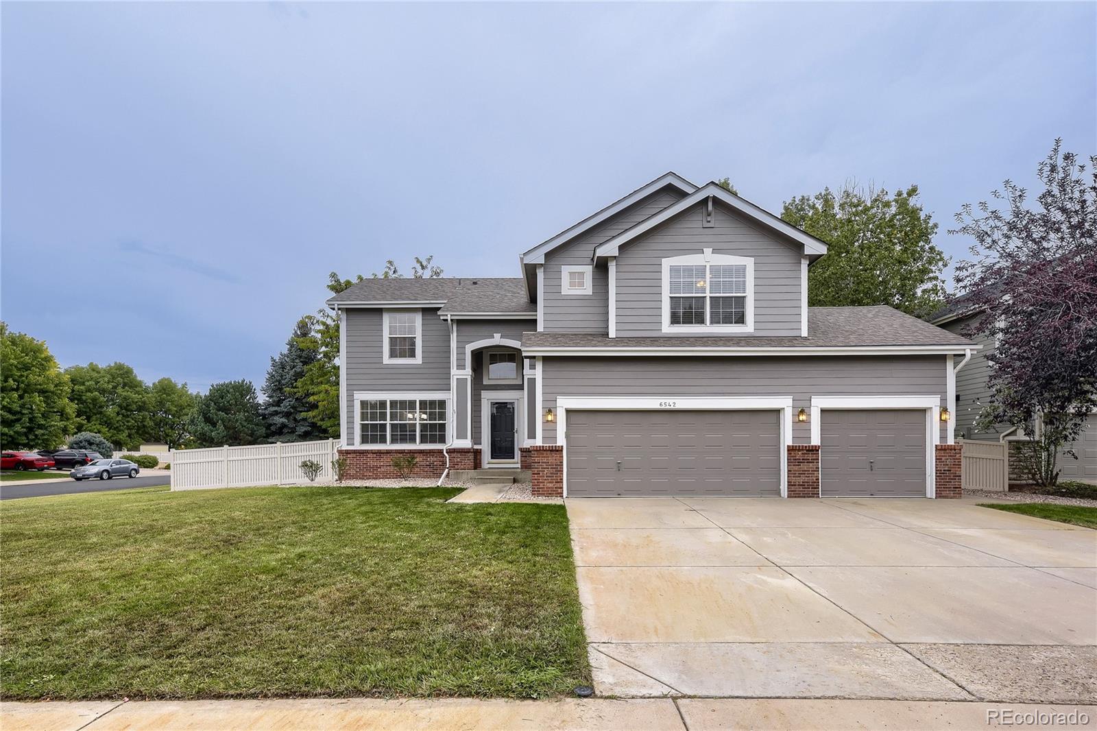 6542 Silverleaf Court