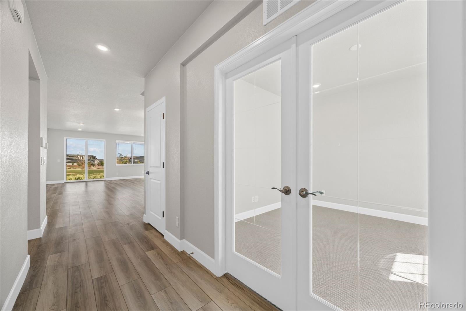 18343 Grosbeak Place