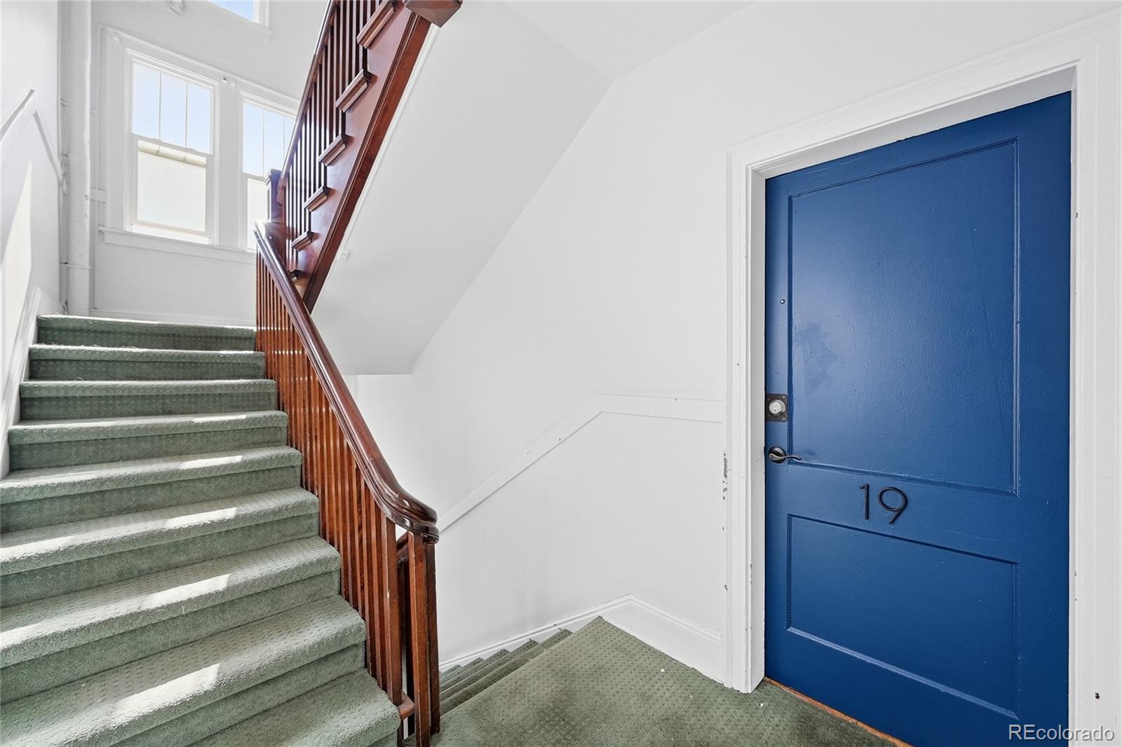 521 E 14th Avenue 19