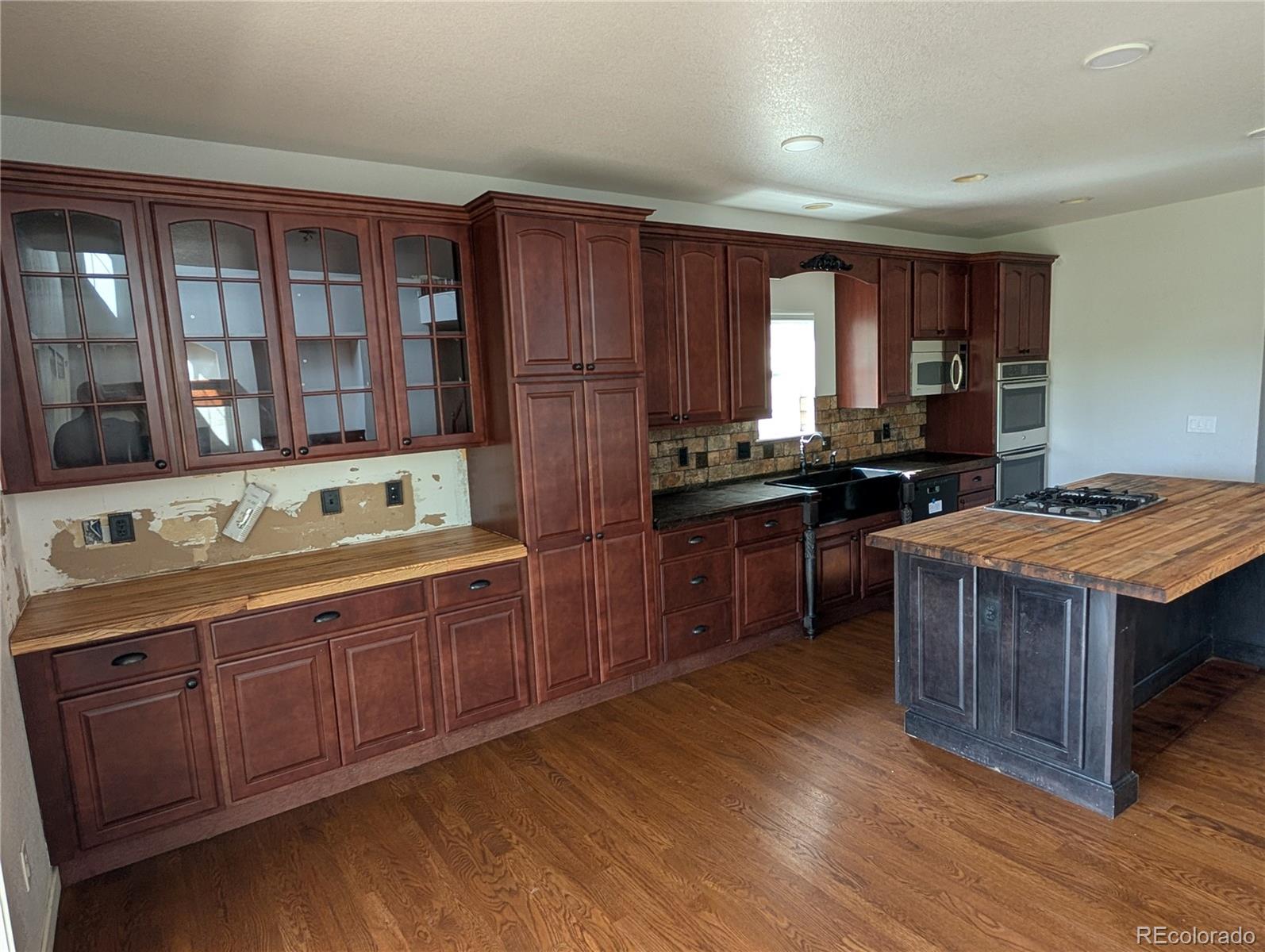 4590 Pleasant Valley Circle