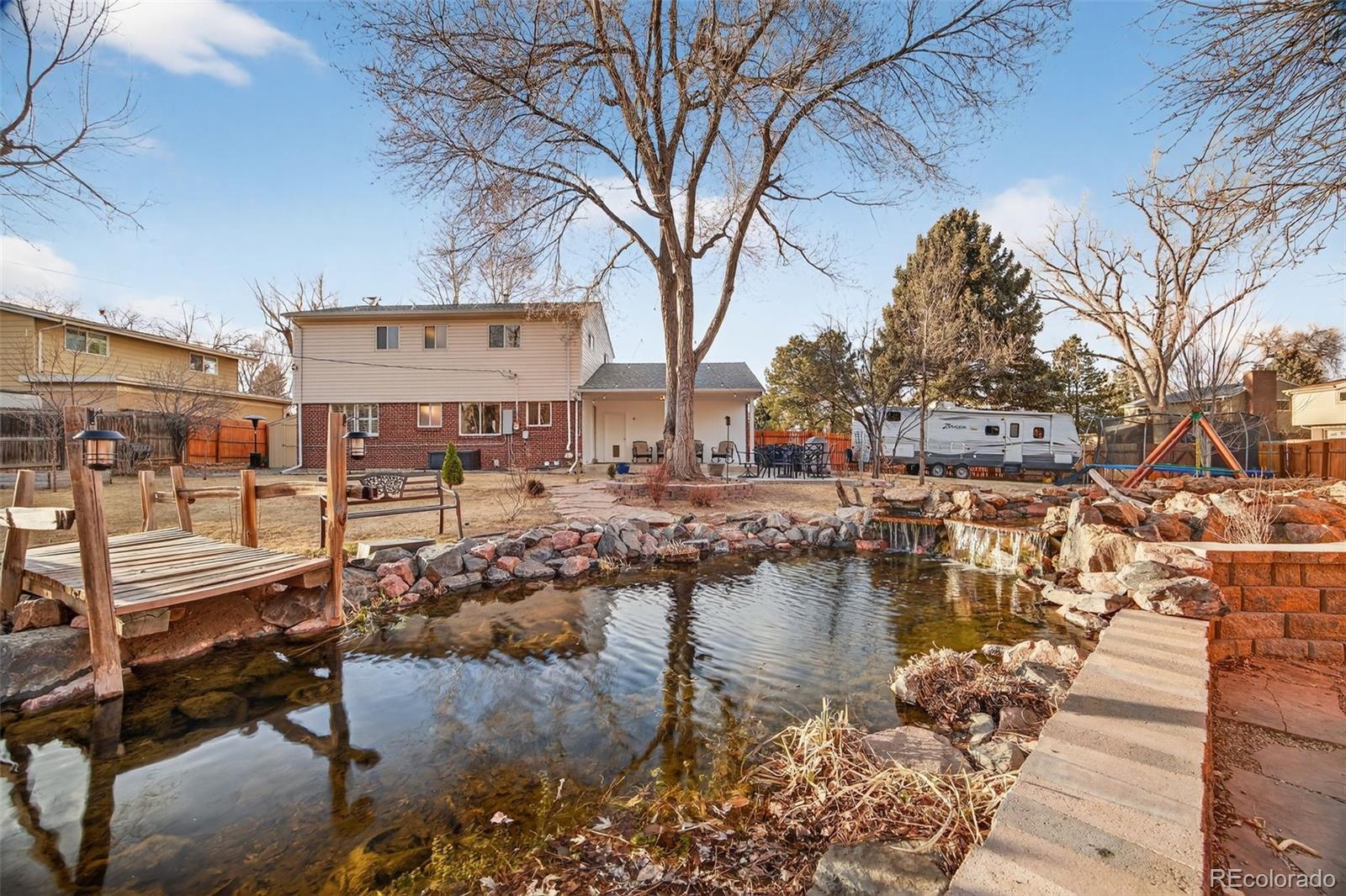 2906 S Xanthia Court