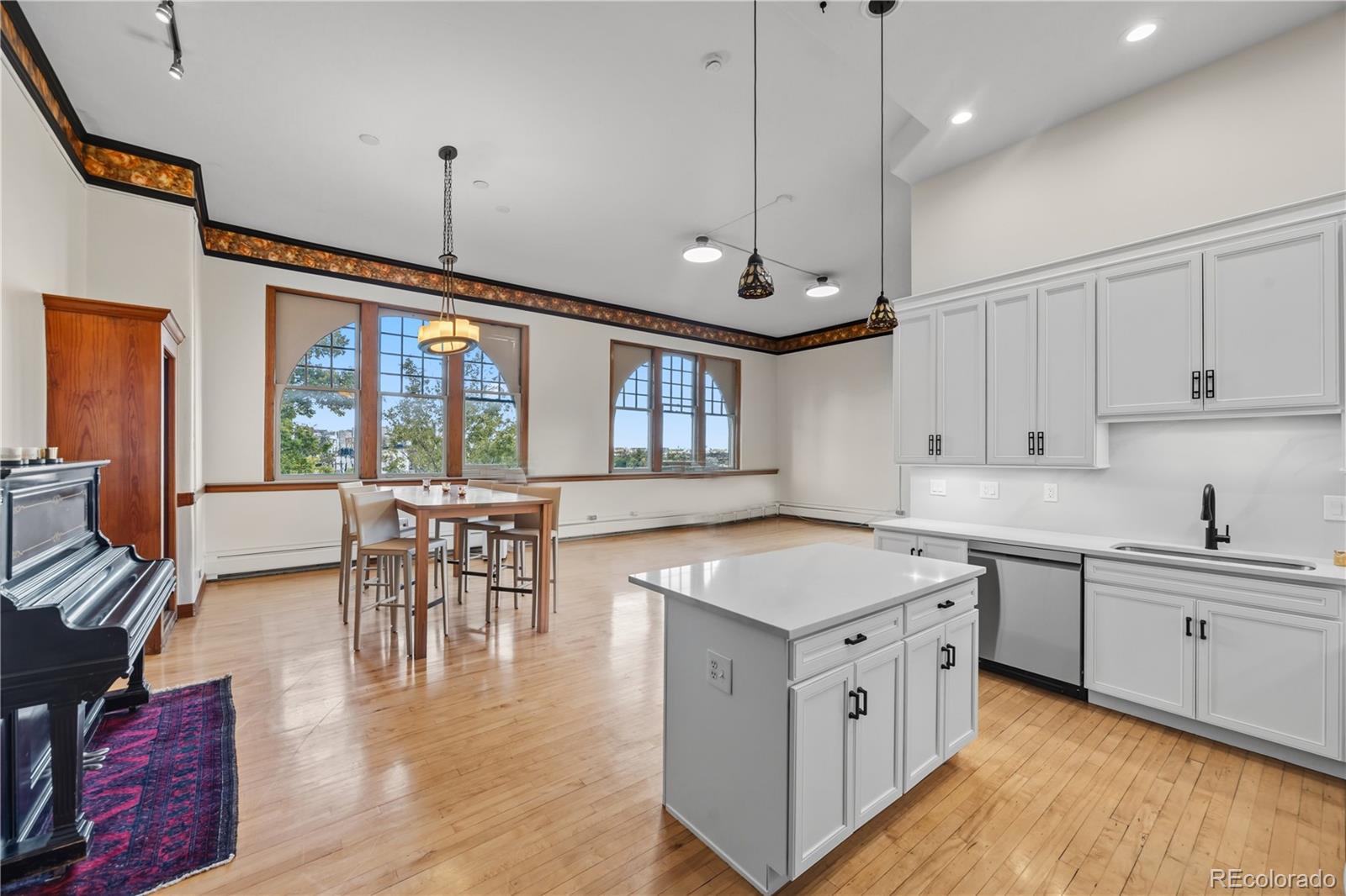 2351 Federal Boulevard 304