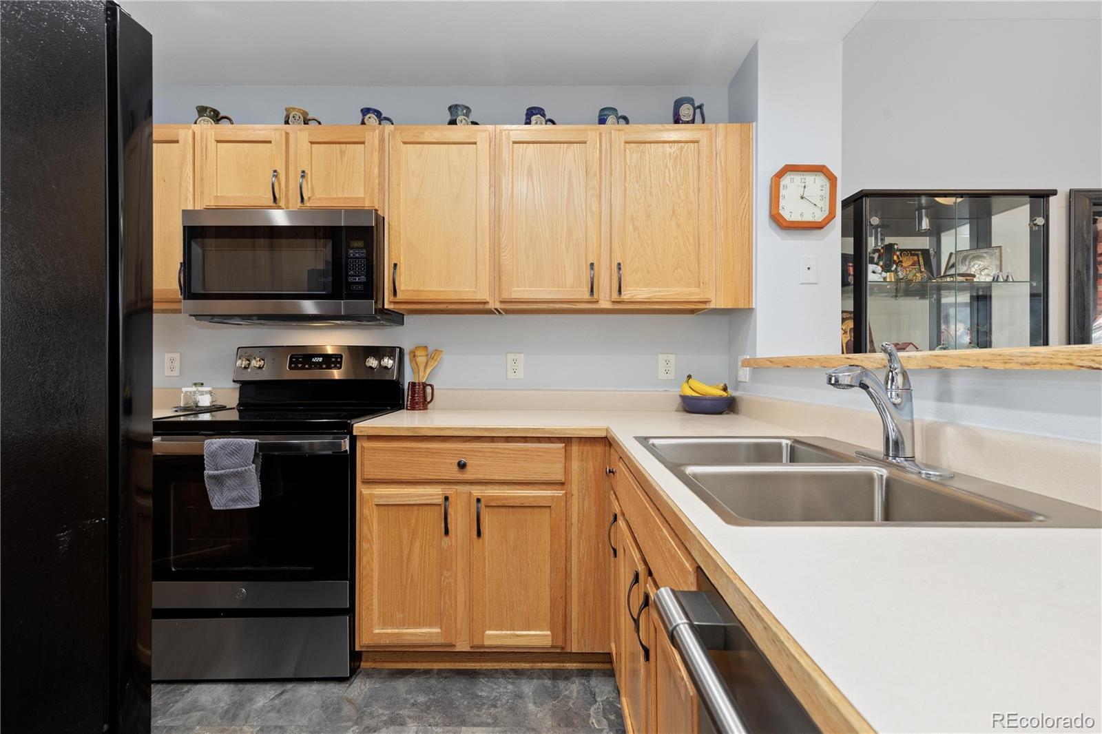 9043 W Phillips Drive