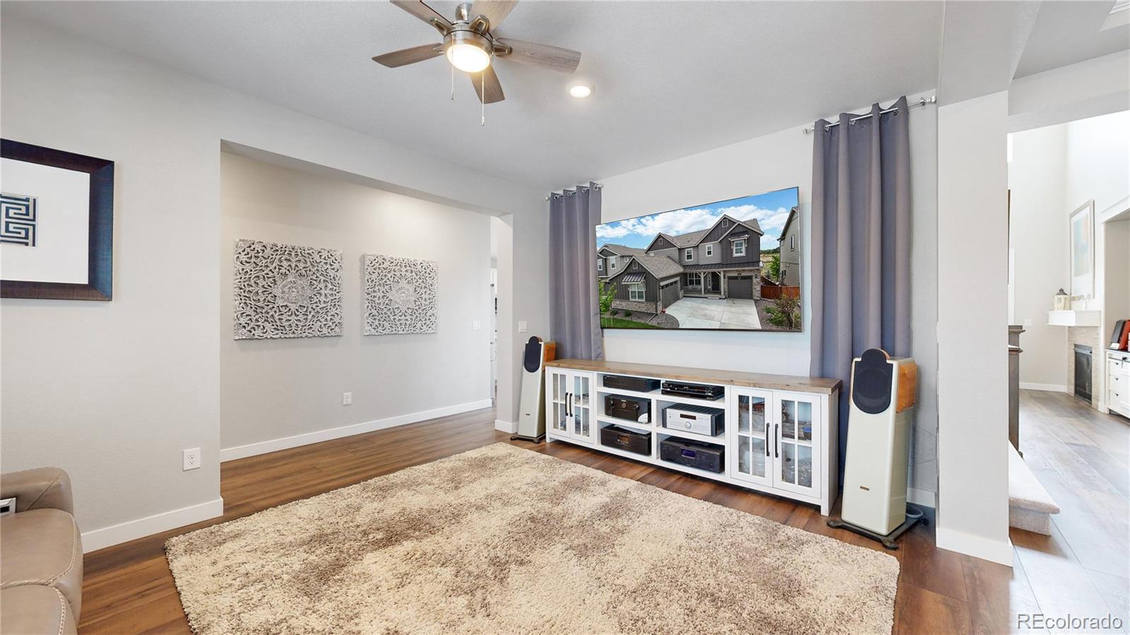 890 Meadowlark Drive