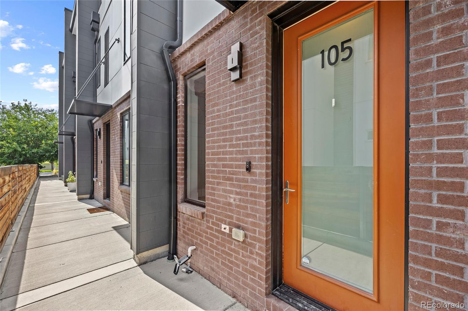 1820 Julian Street 105