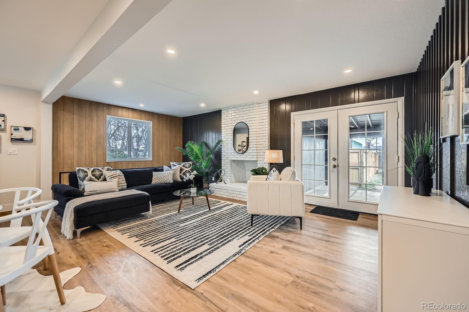 1040 Grove Street, Denver, CO, 80204 3 1040 Grove Street